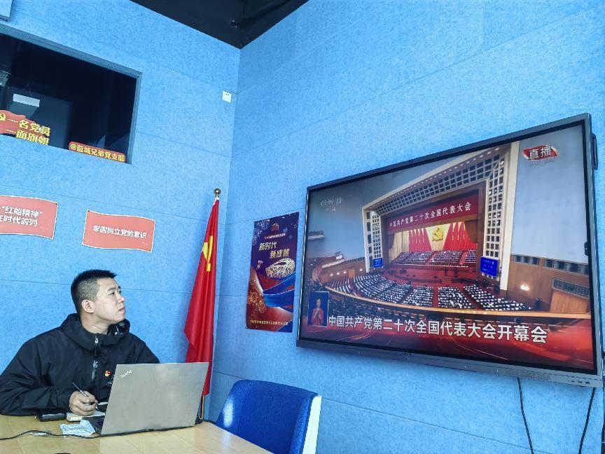 1666949376551.png 1666949376551.png